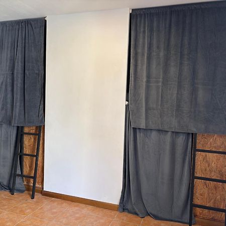 Spanglish Hostel Benidorm Eksteriør bilde