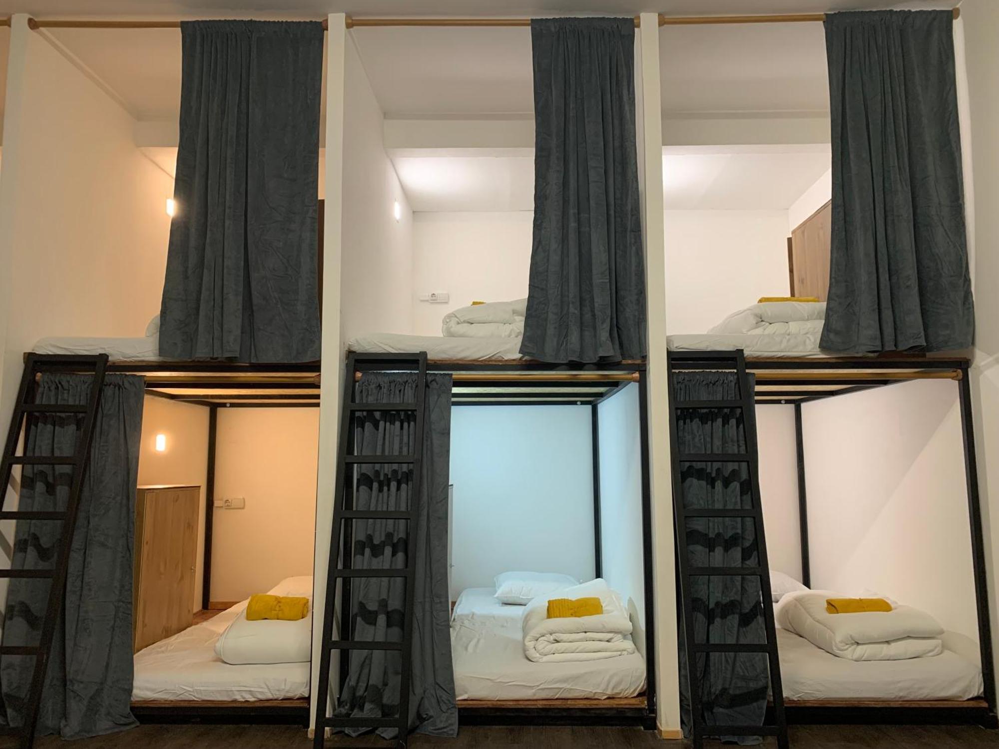 Spanglish Hostel Benidorm Eksteriør bilde