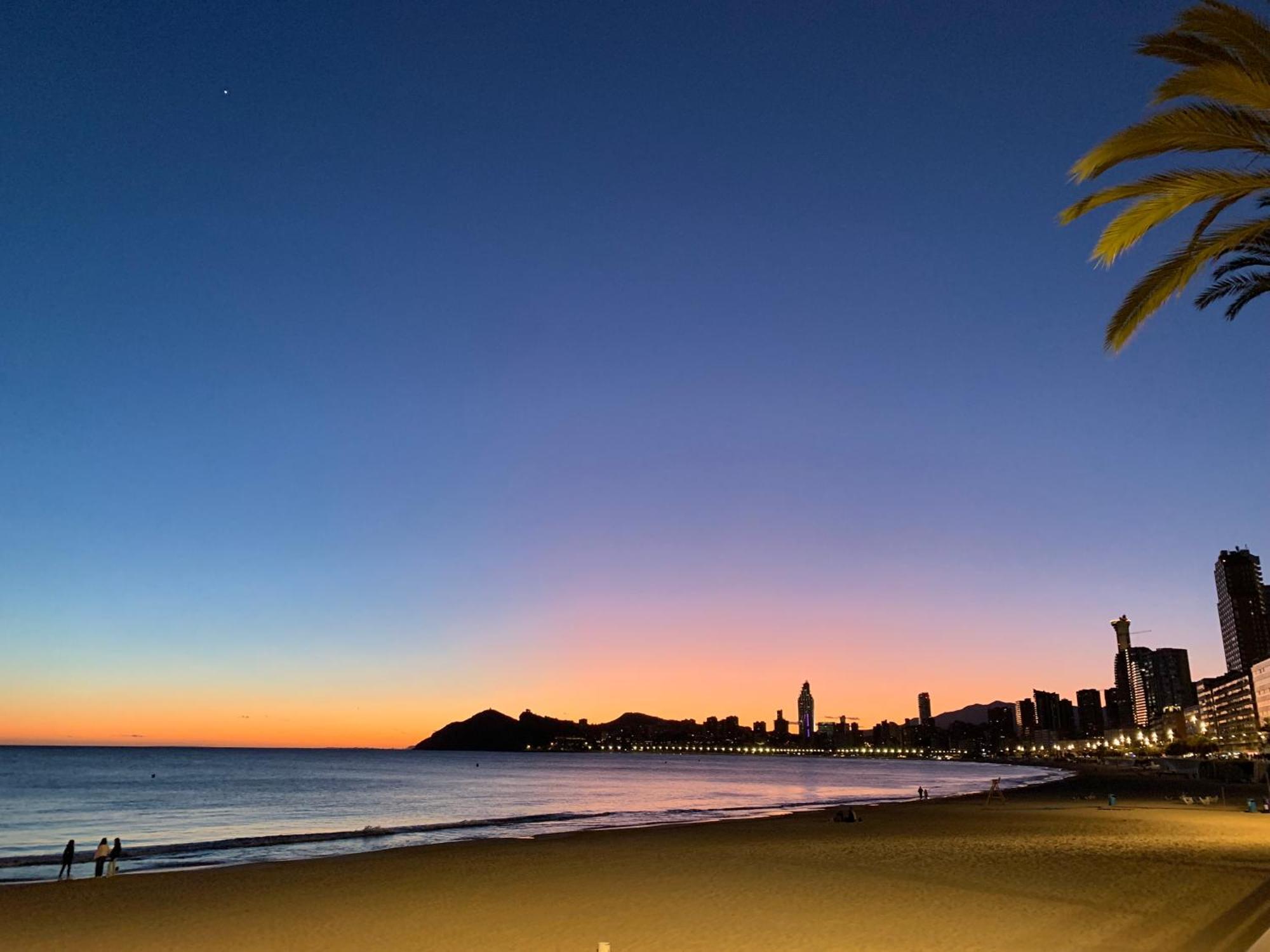 Spanglish Hostel Benidorm Eksteriør bilde